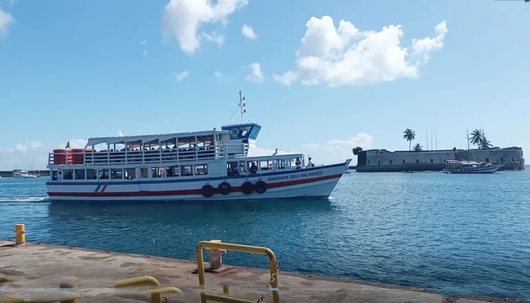 A travessia conta com oito embarcações em tráfego - Foto: Astramab/Divulgação.